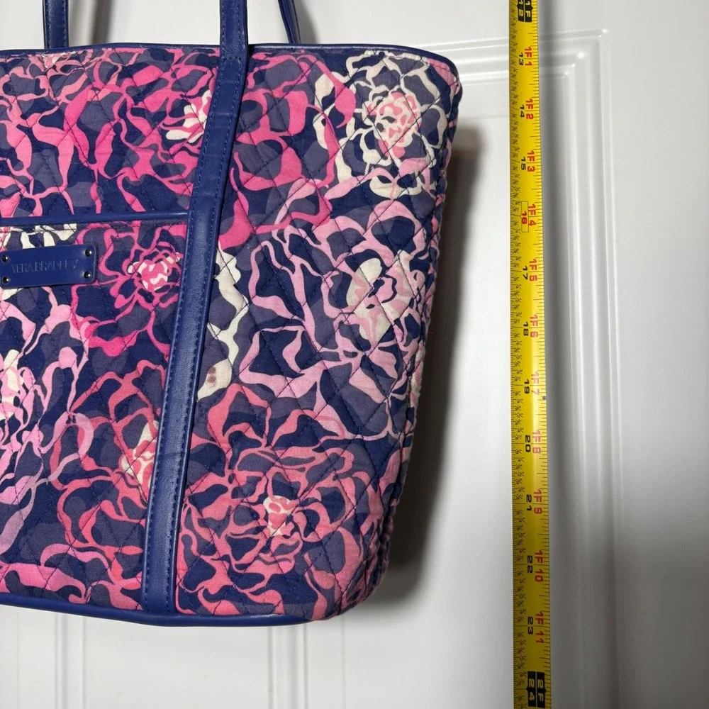 Vera Bradley Tote Bag Womens Medium Purple Pink Floral Excellent Quilted Cotton
